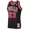 Men's Chicago Bulls Michael Jordan #23 NBA Classic Jersey 95-96 - buybasketballnow.net